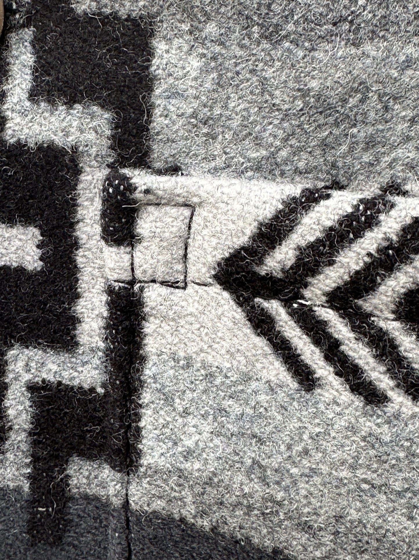 Campfire Coat Pendleton® Gray, White & Black