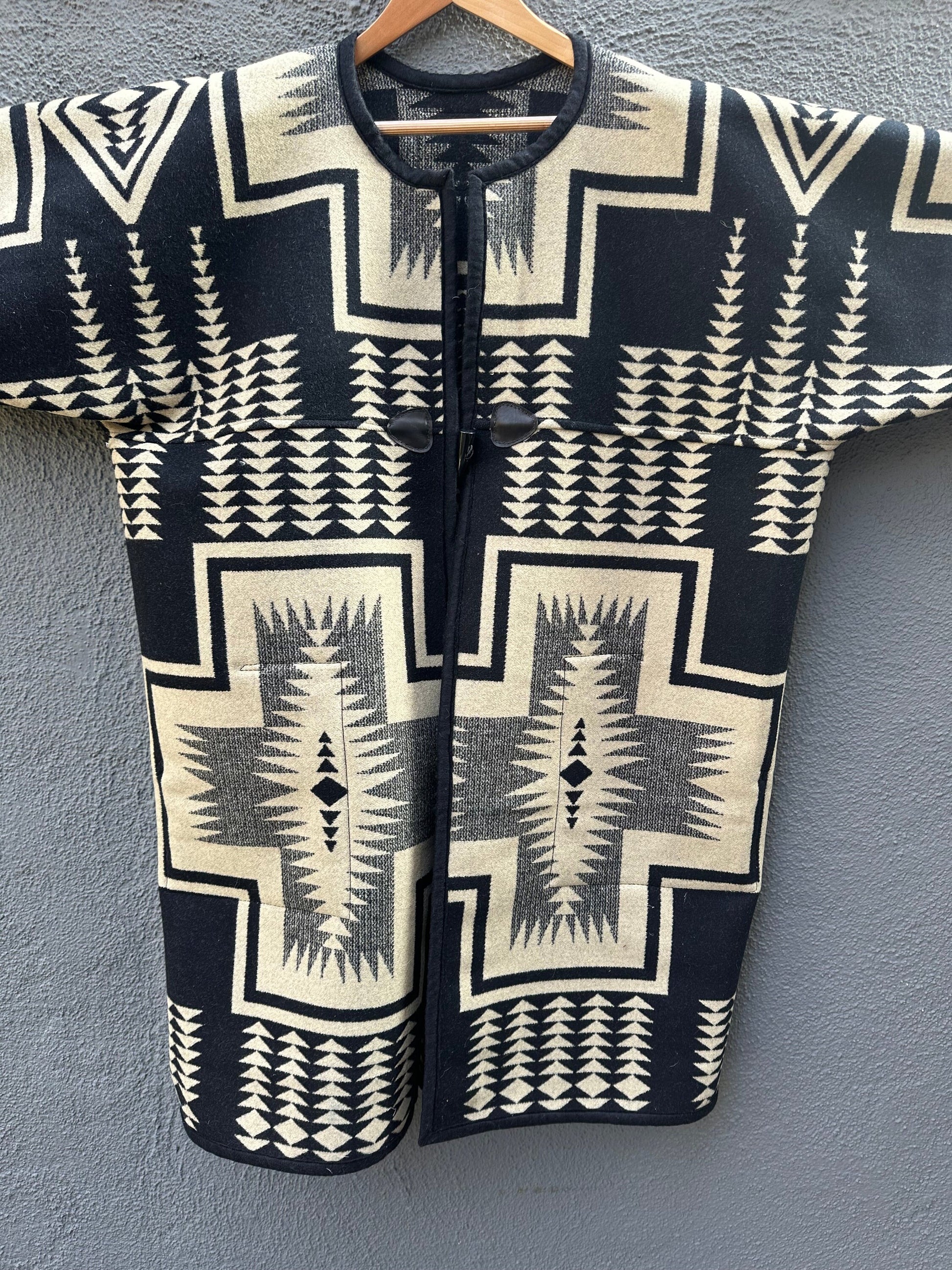 Harding Gray, Black and Bone Pendleton® Campfire Cloak