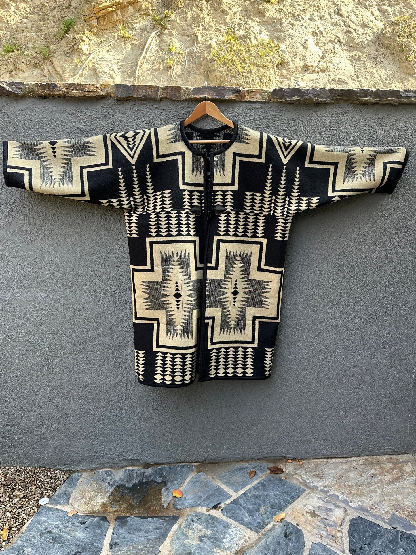 Harding Gray, Black and Bone Pendleton® Campfire Cloak