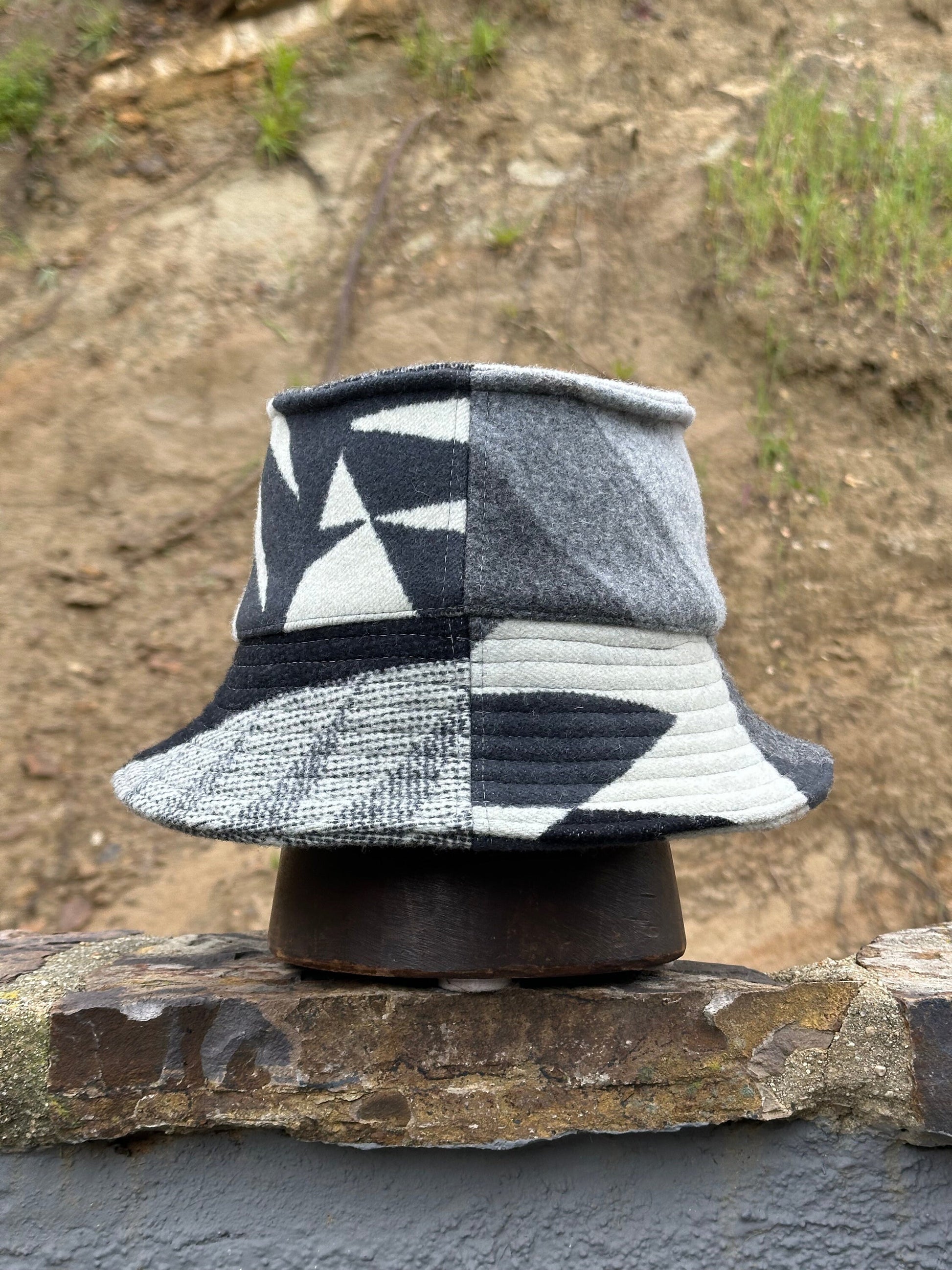 Black, white & gray Pendleton® Bucket Hat L-XL
