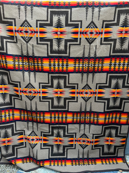 Dark brown Pendleton® Chief Joseph