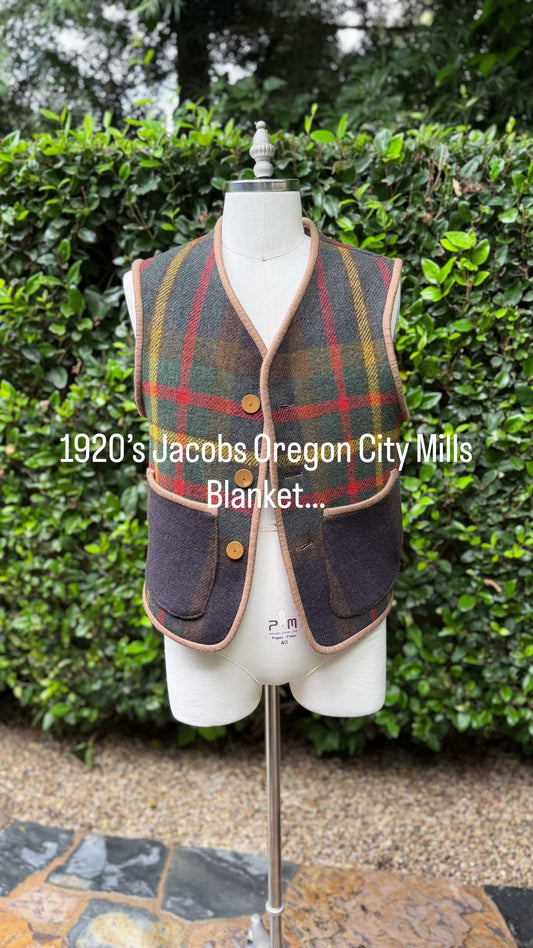 Campfire Vest 1920’s Jacobs Oregon City Mills Jacquard Woven Wool Medium